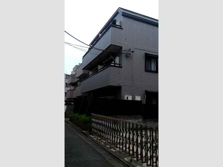 レディオ西新宿 外観