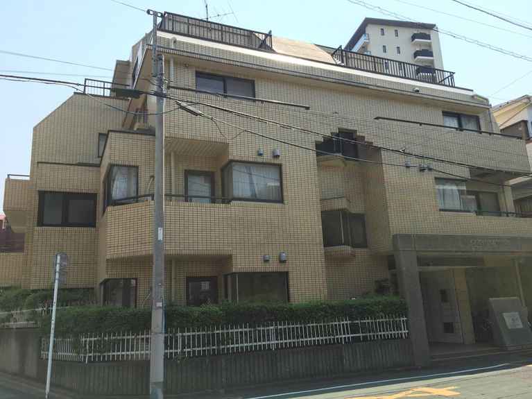 コスミック弥生 外観