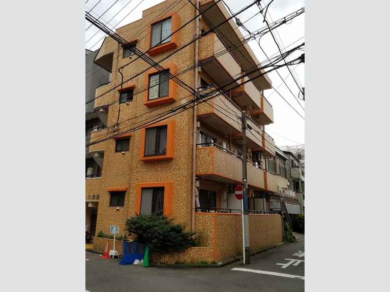 八番館 外観