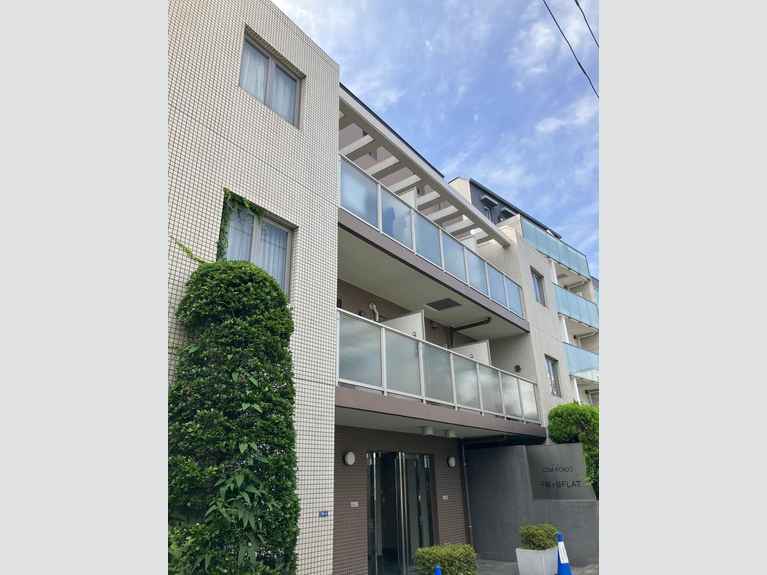 コムロンド千駄ケ谷フラット 外観