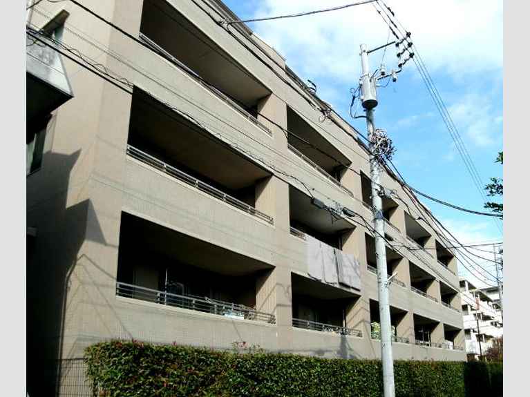 ハイコート久米川 外観