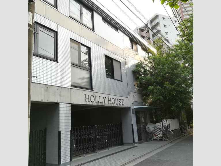 HOLLYHOUSE 外観