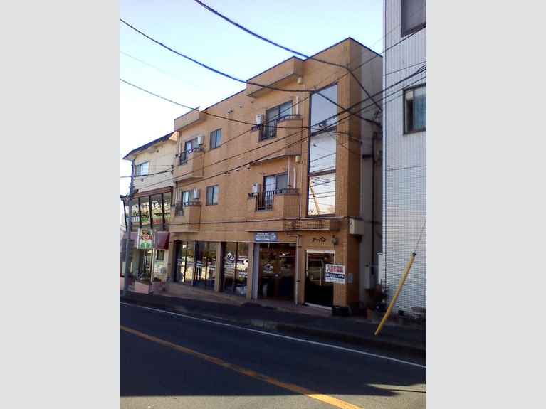 アーバン 外観