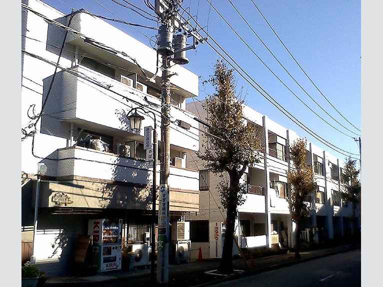 ファミリーコーポ 外観