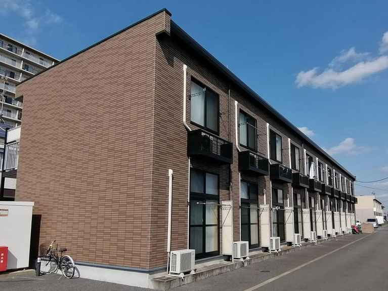 レオパレスブリスクコート 外観