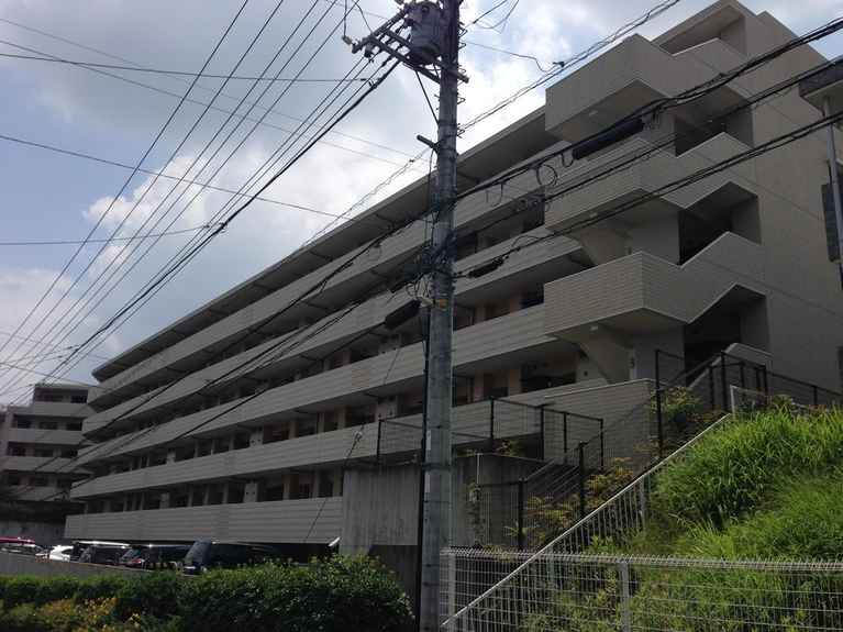 ルネたまプラーザ 外観