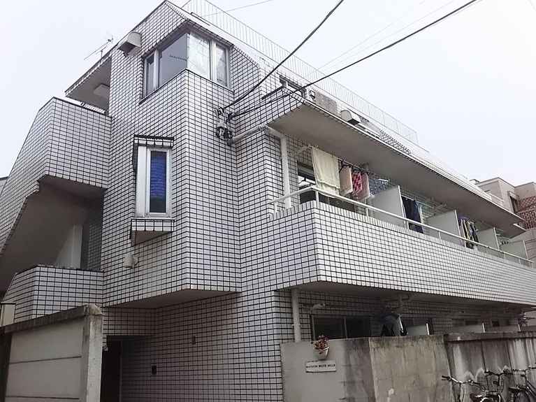 マンションホワイトヒルズ 外観