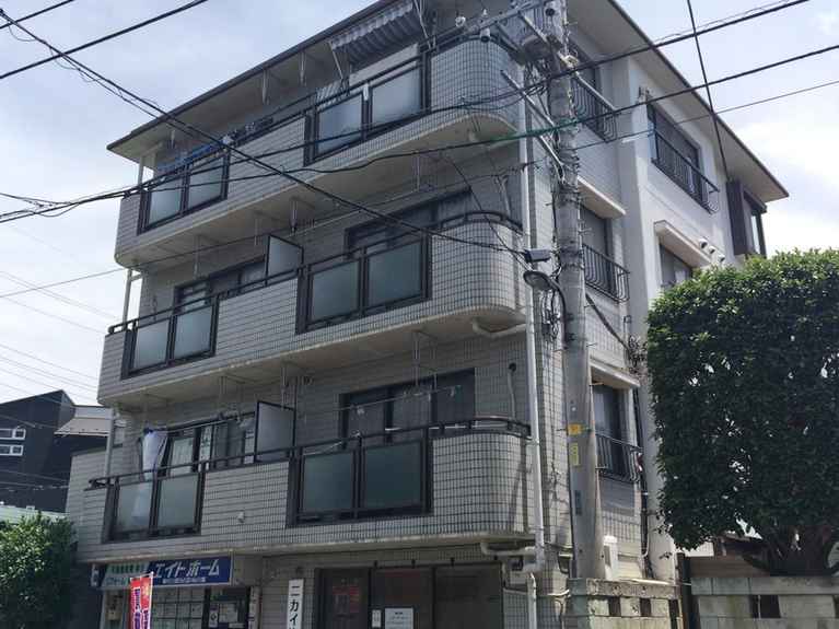 アートインアキヤ 外観