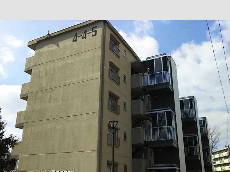 UR都市機構永山団地4-4-5号棟 外観