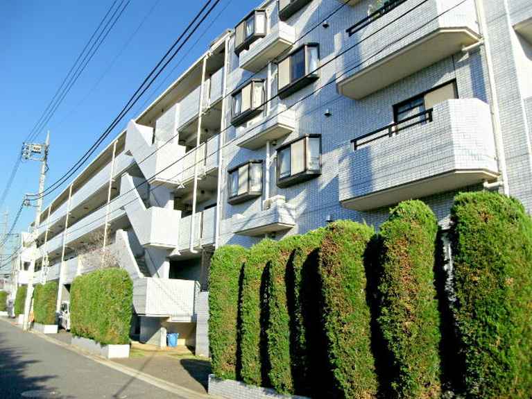 シャイニーハウス 外観