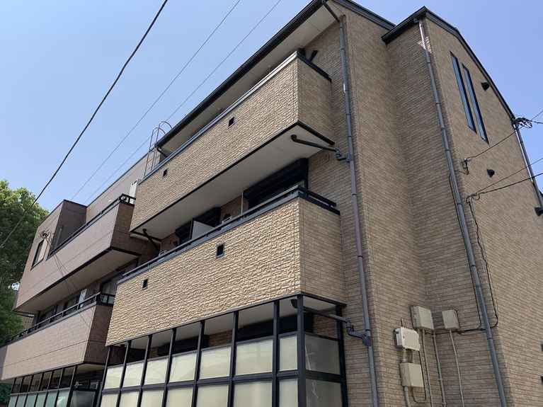 セレ中井 外観