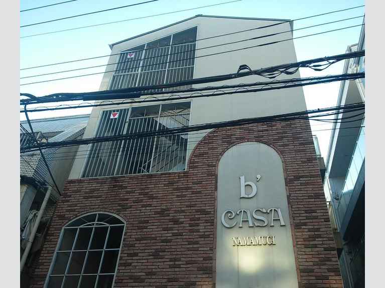 ビーカーサ生麦 外観