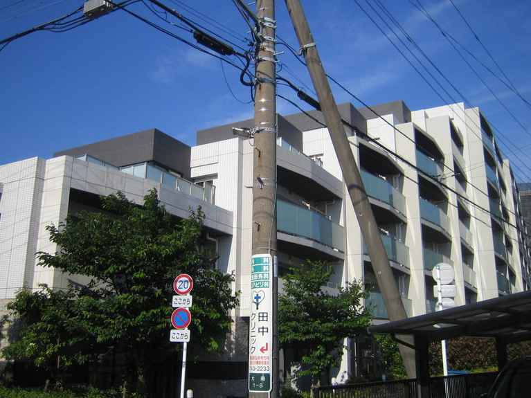 プレミスト横濱弘明寺 外観
