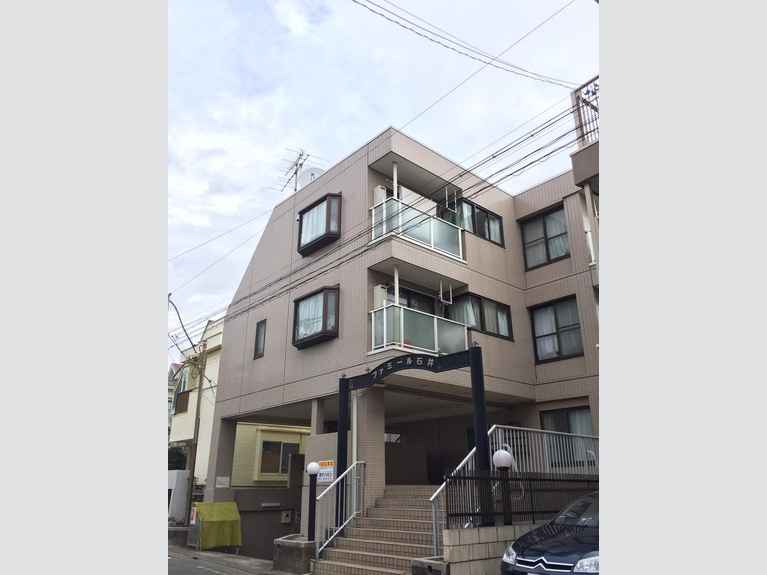 ファミール石井 外観