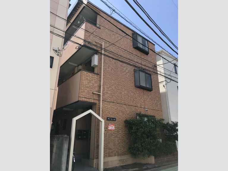 ファミーユ 外観