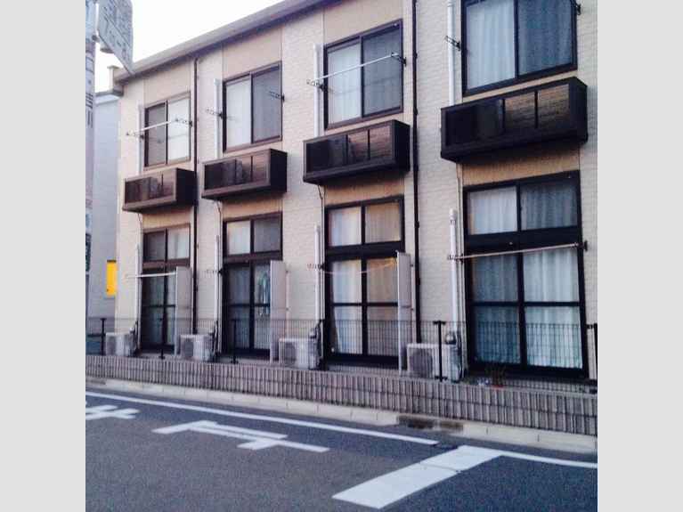レオパレス日和III 外観