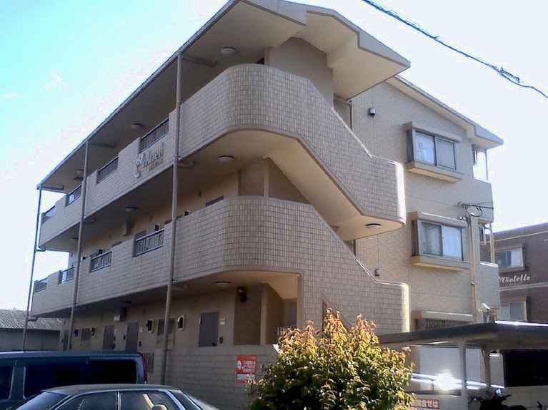 クラベール 外観