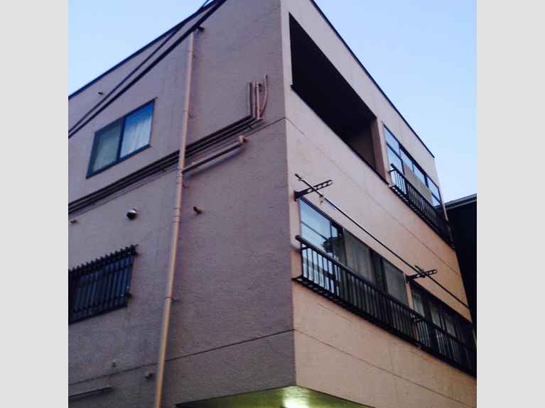 直ビル 外観