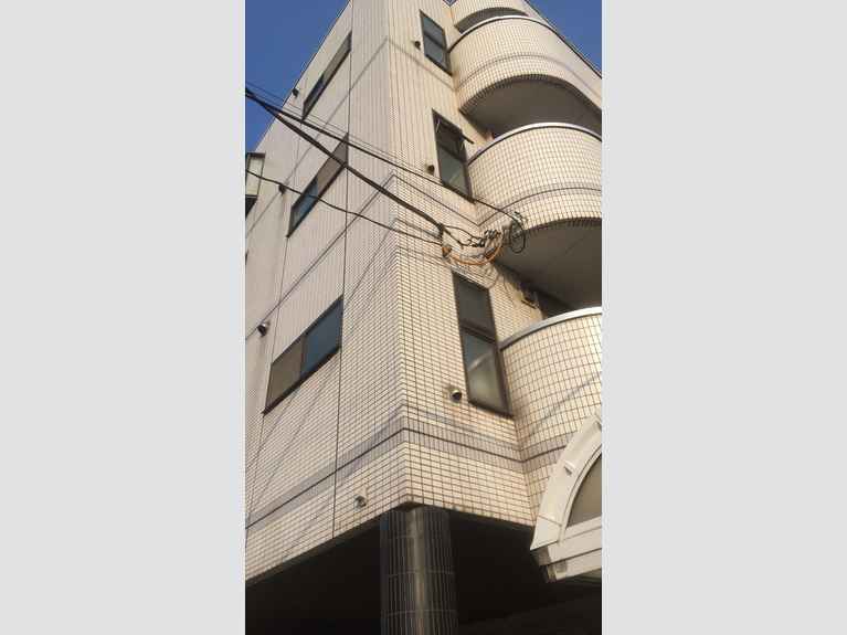 第一登美ビル 外観