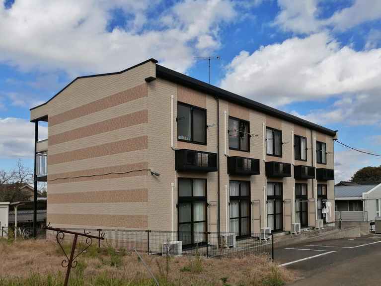 レオパレスエクレール君塚 外観