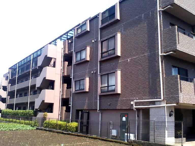 ドラゴンマンション橋本十参番館 外観