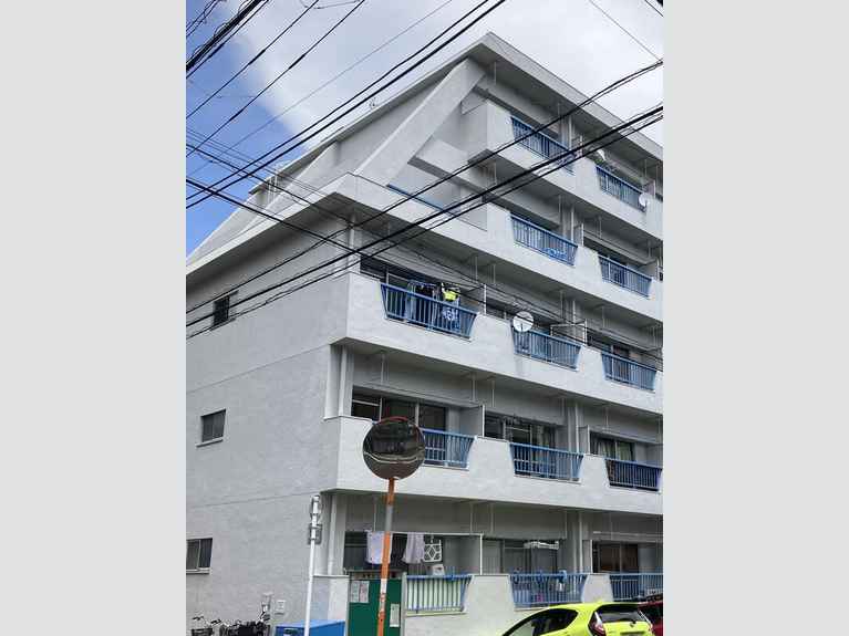 日新マンション 外観