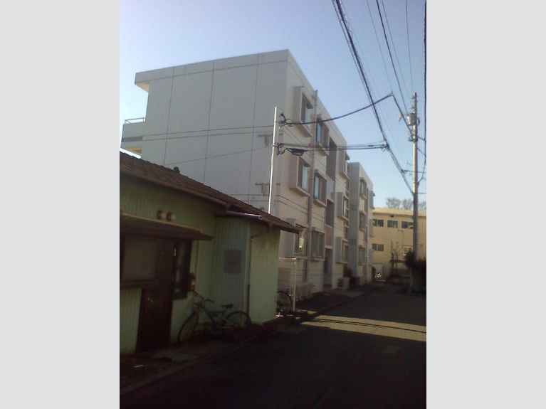 アムール 外観