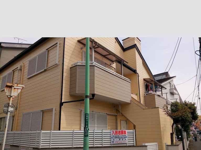 シャイニーハウス 外観
