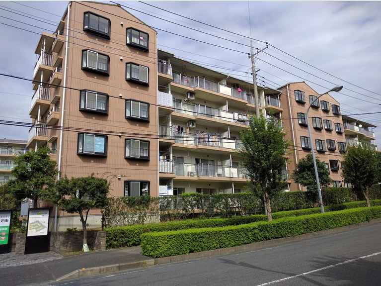 URうらわイーストシティかえで街 外観