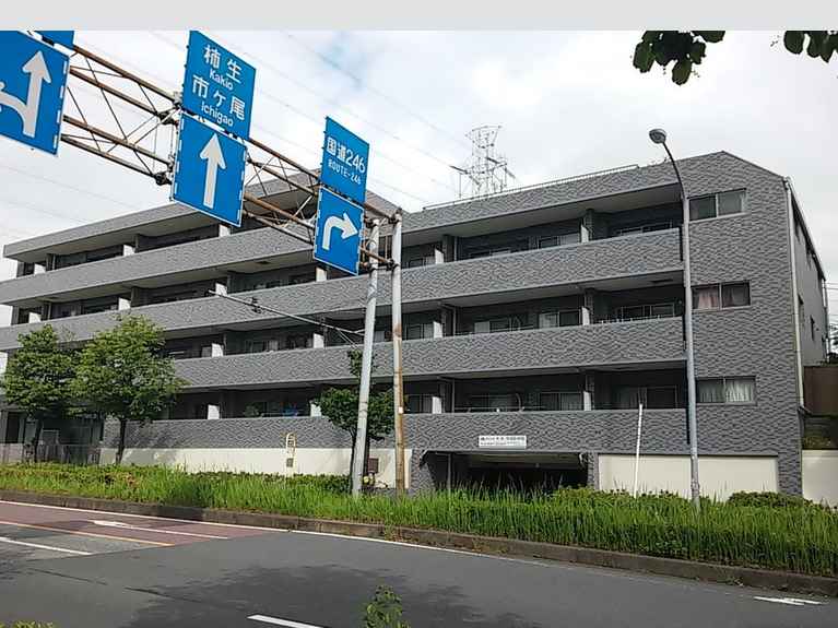 レフィーズ荏田 外観