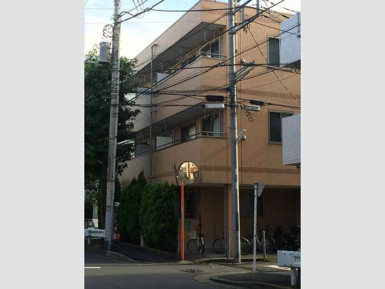 ジュネス 外観