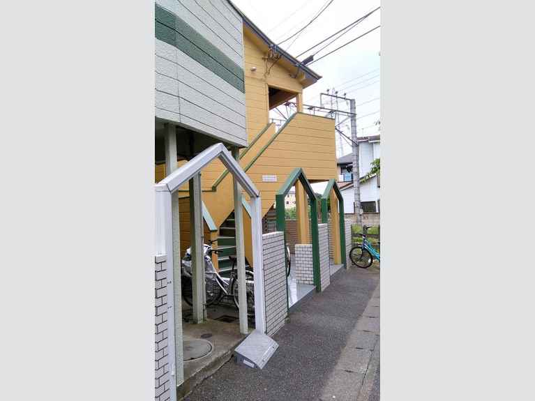 ラインサイド久地 外観