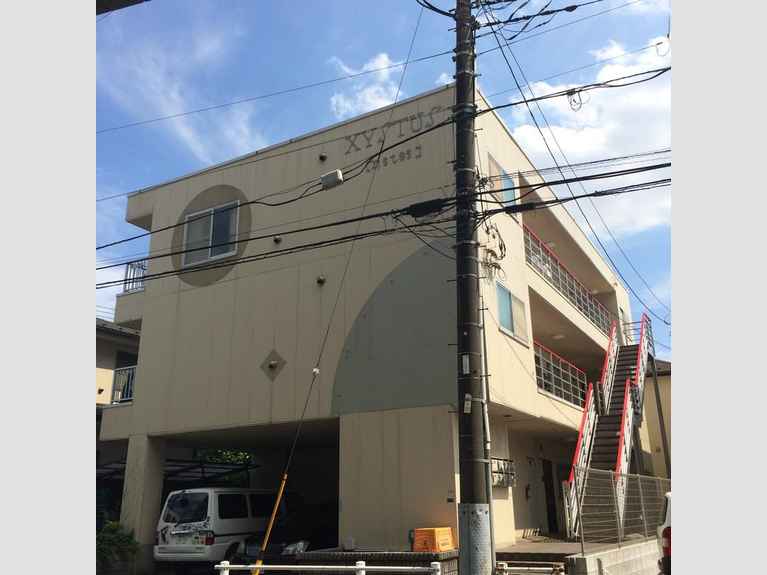 ジスタス 外観