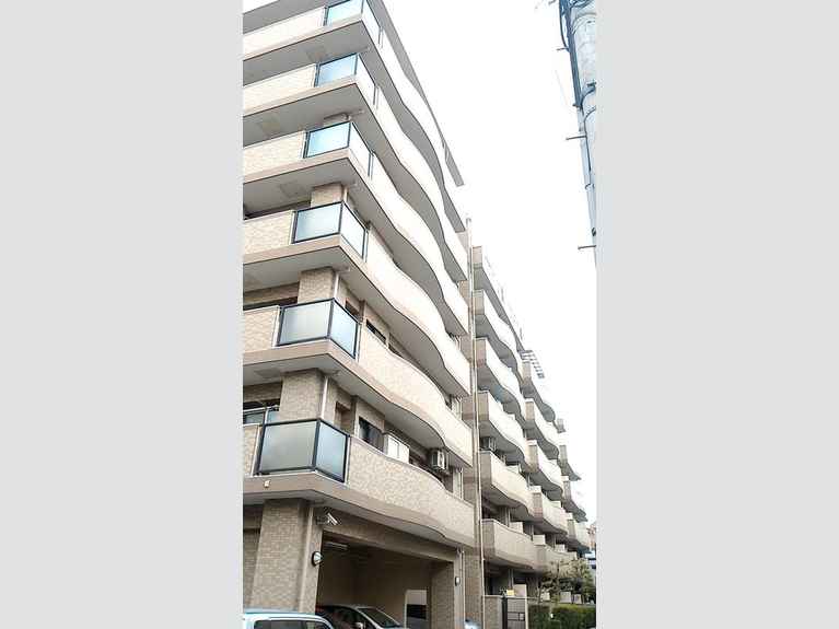 ライオンズマンション大宮日進町 外観