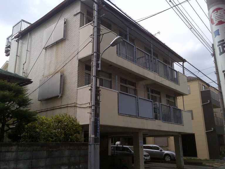 ハイツ中村 外観