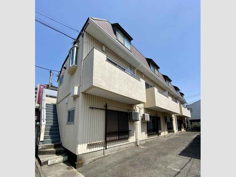 ネオカーサ 外観