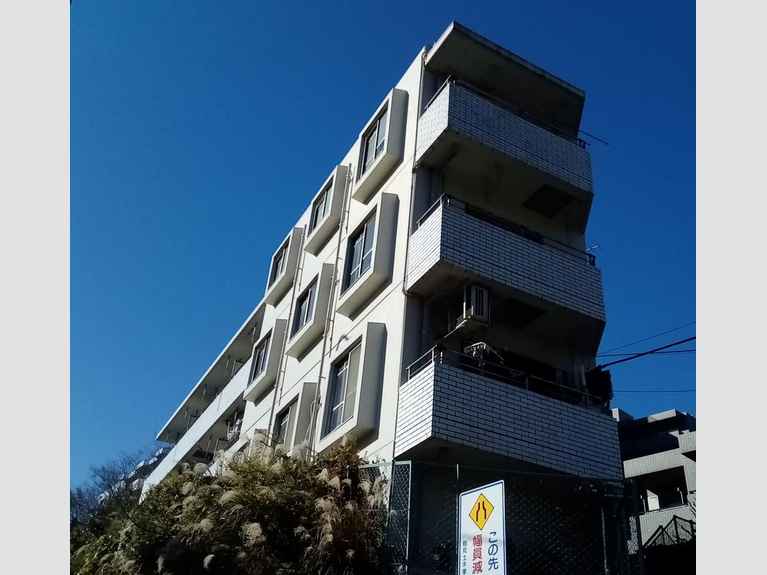 メゾンアズサ 外観