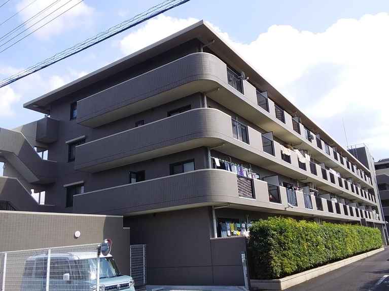 シャリエ大和 外観