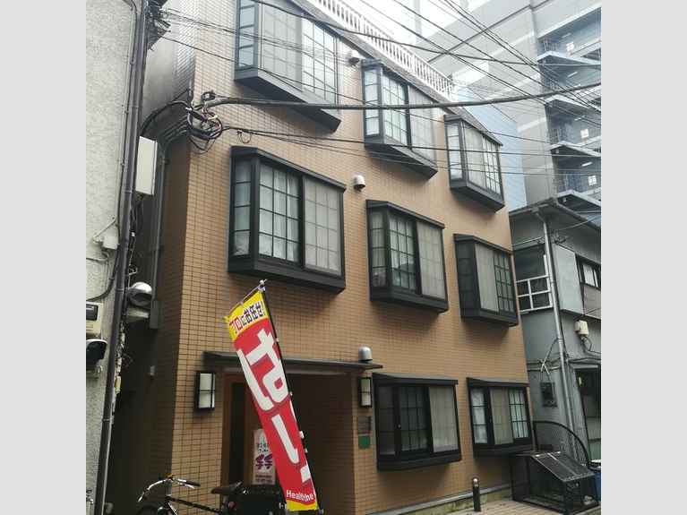 フィヨーレ西新宿 外観