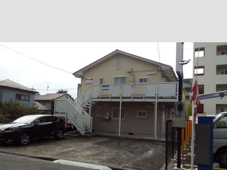 ロジメント青葉台 外観