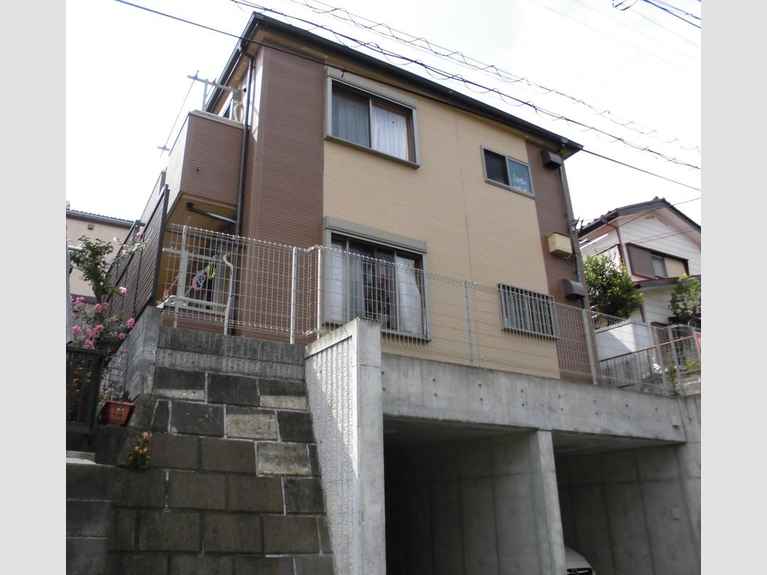 パインツリー 外観
