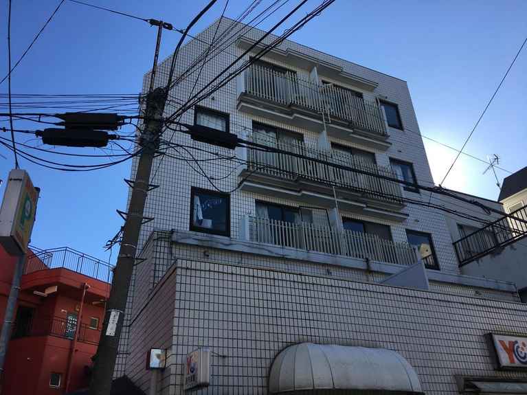 クラウンハイツ本町 外観