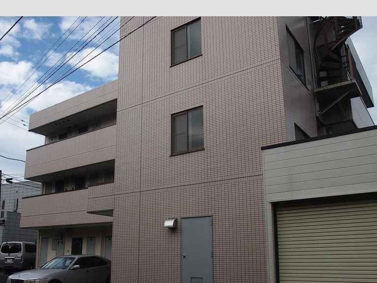 エクセル富岡 外観