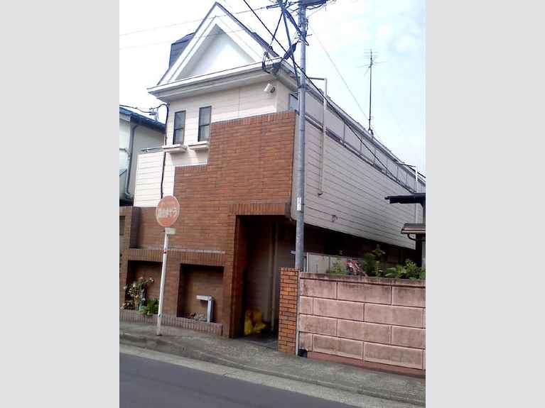レオパレス南林間 外観
