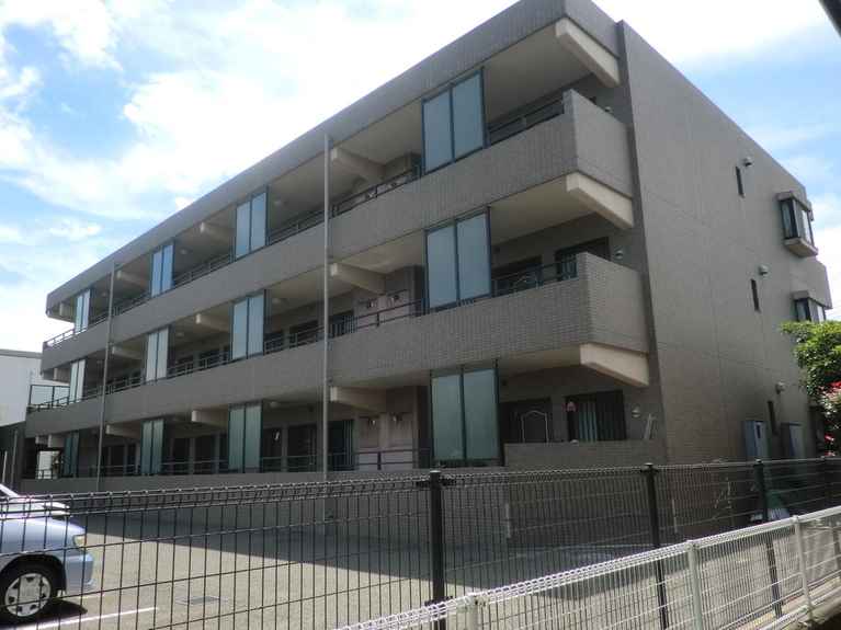 フローラ石川 外観