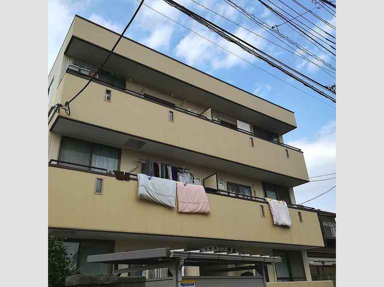プチメゾン指扇 外観