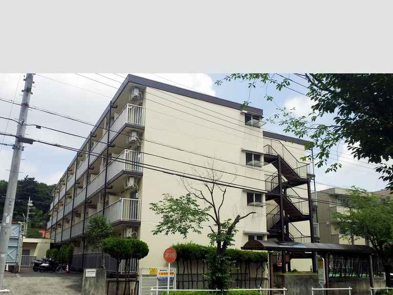 多摩学生マンション 外観