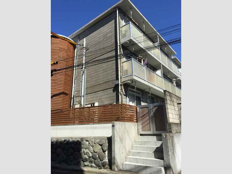 アコールティセラ初台 外観