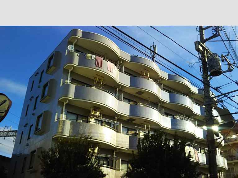 トライアングルマンション 外観