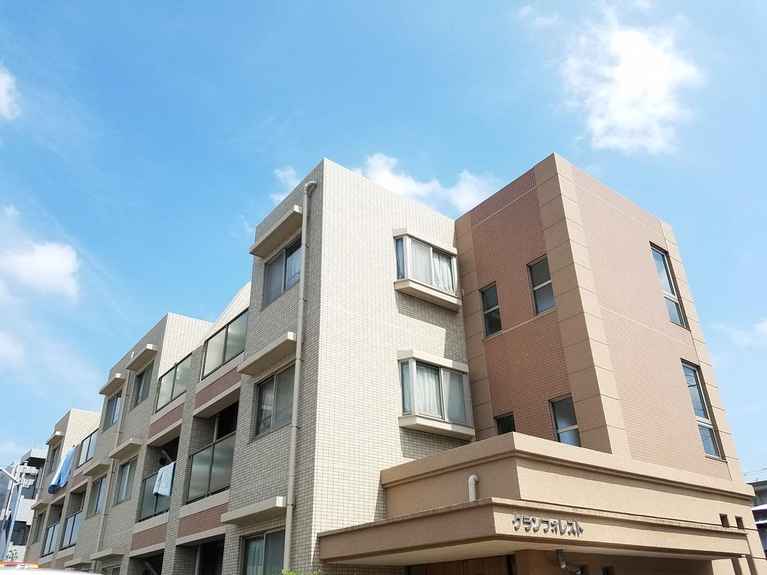 グランフォレスト 外観